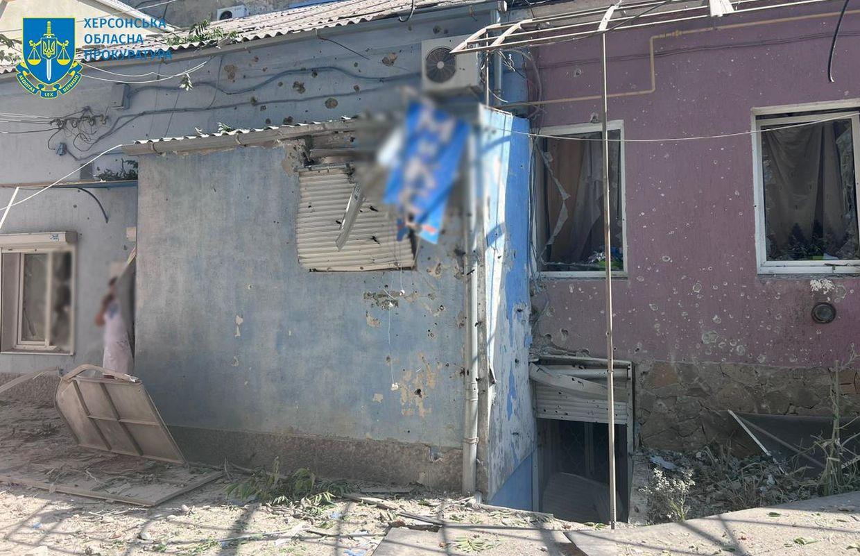 Russian strike against Kherson injures 3, including child