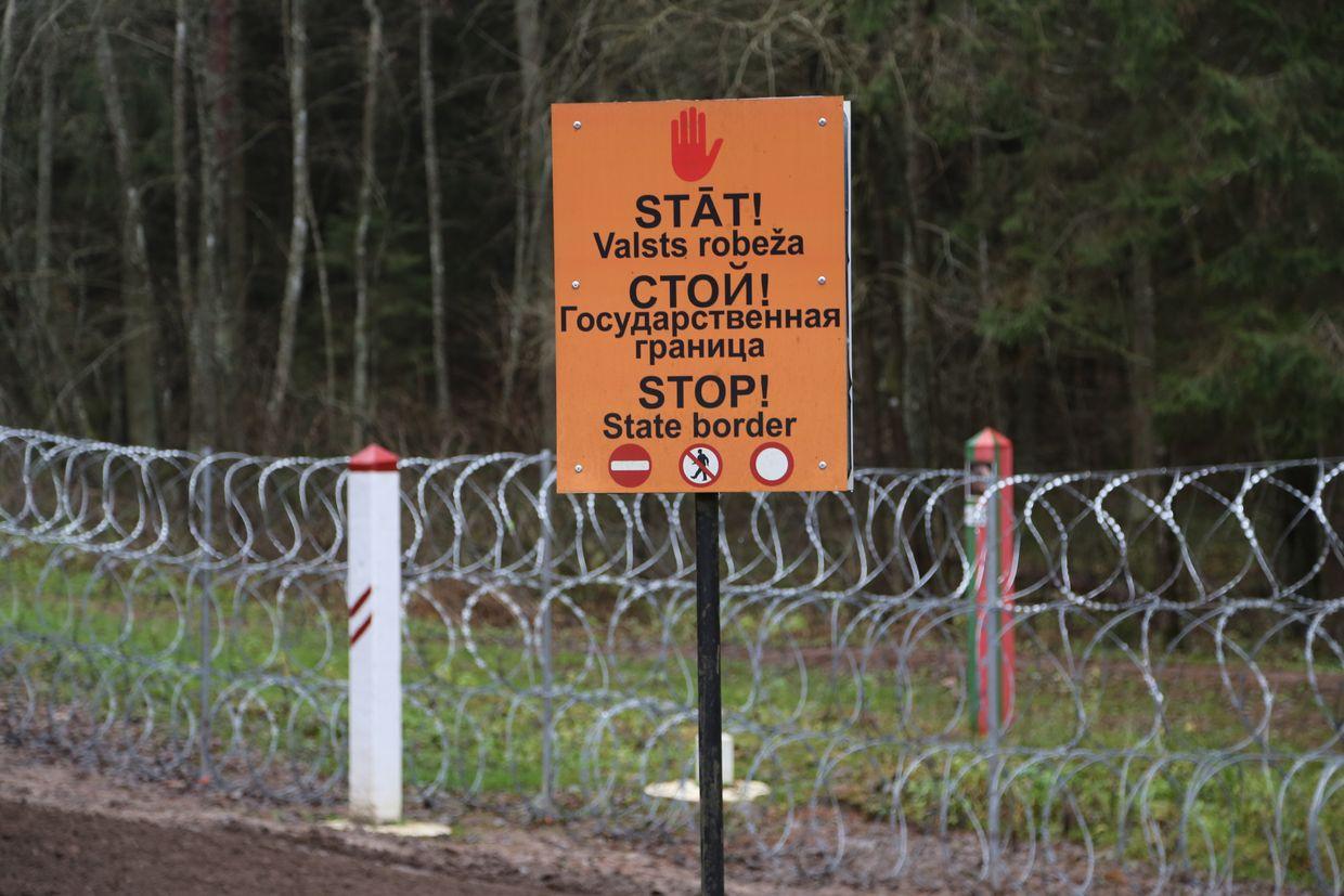 Latvia to consider closing border crossing with Belarus