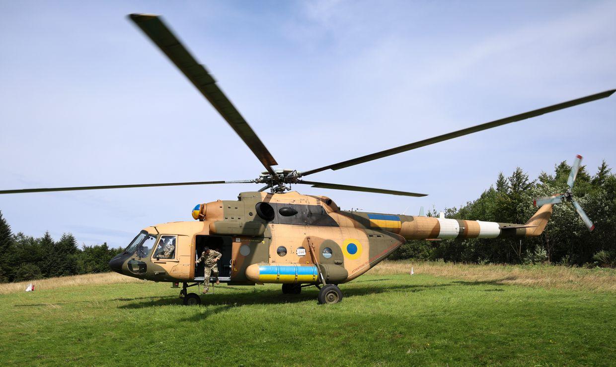 Media: 6 Ukrainian pilots killed in crashed helicopters in Donetsk Oblast