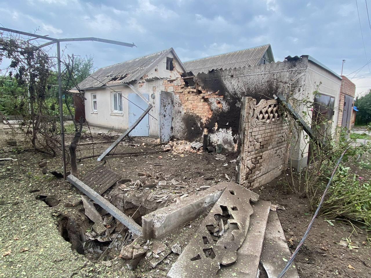 Russian shelling of Nikopol injures woman