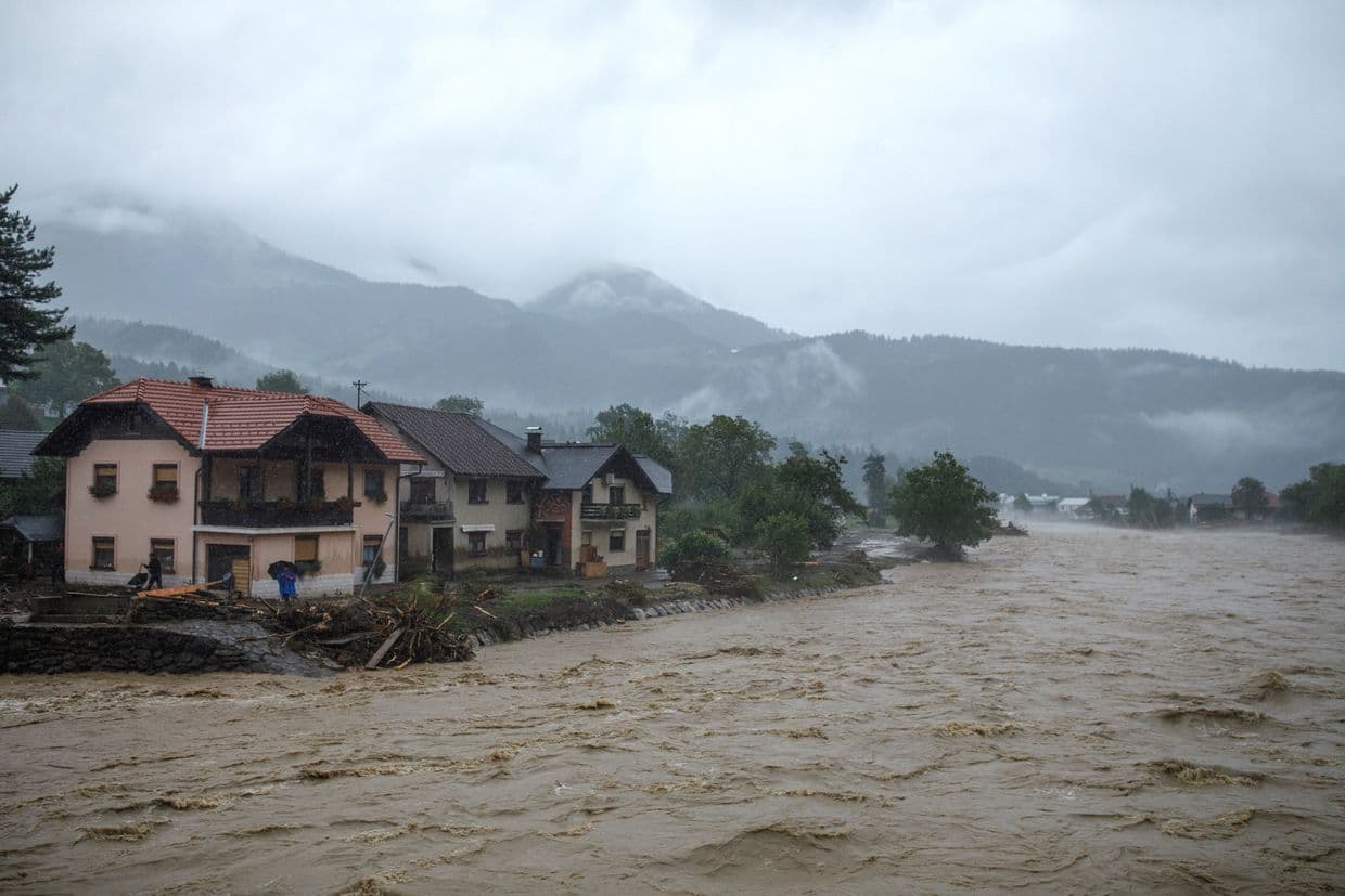 Zelensky pledges humanitarian aid to Slovenia due to devastating floods
