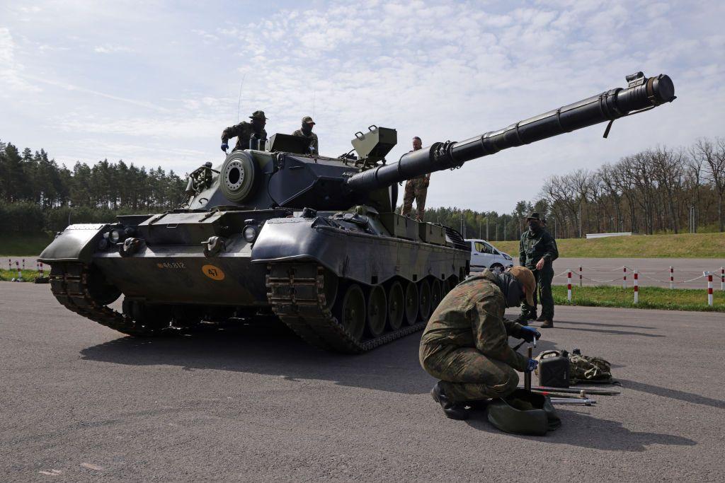 Germany delivers more Leopard 1 tanks, armored ambulances to Ukraine
