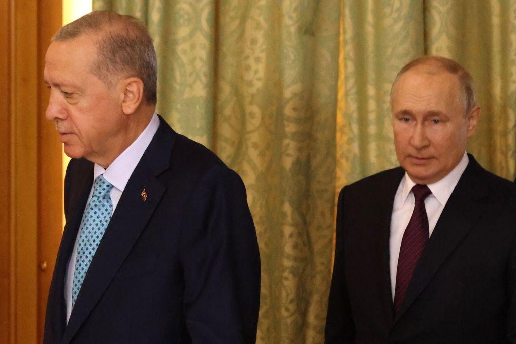 Russia demands concessions to relaunch grain deal