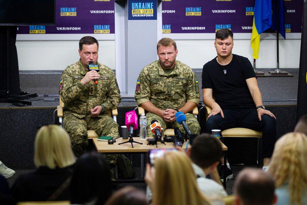 Military intelligence: Calls from Russia to surrender hotline rise 70% after helicopter pilot defected