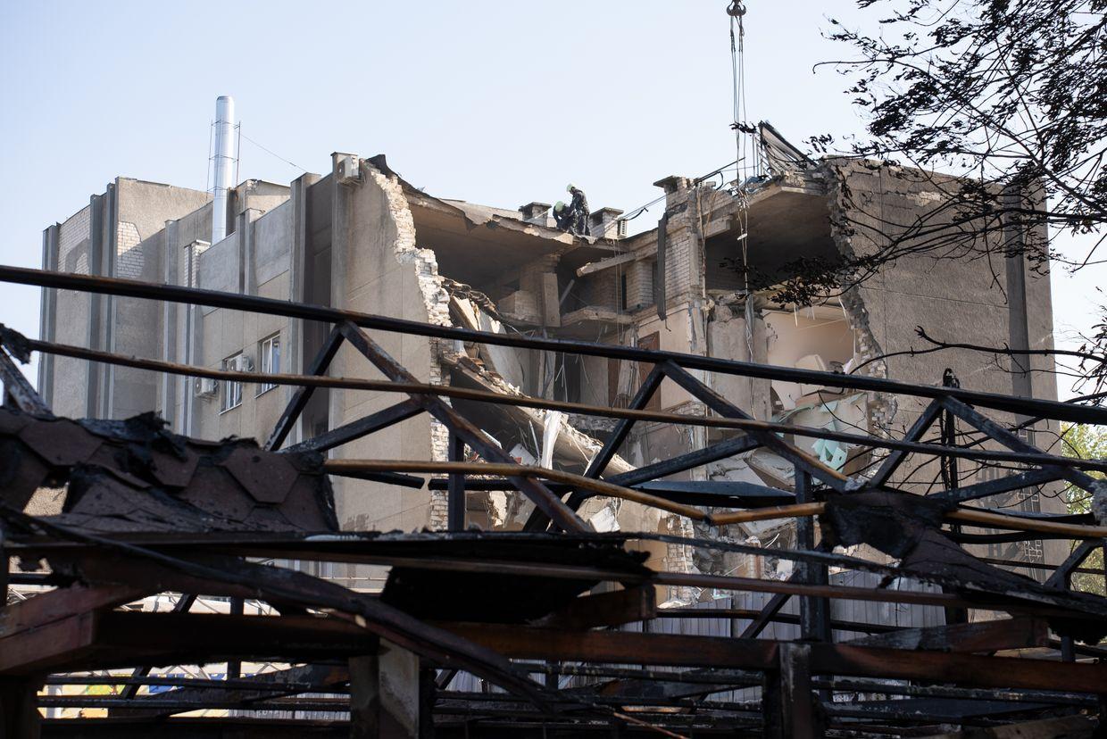 Ukraine war latest: Russia launches mass missile attack on energy infrastructure; Ukraine reportedly hits airbase in Crimea