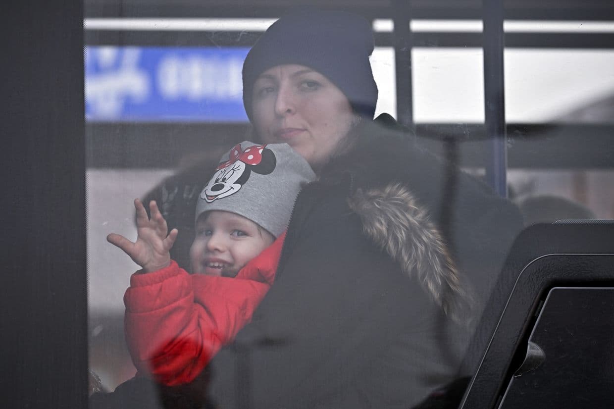 EU extends protection for Ukrainian refugees until 2025