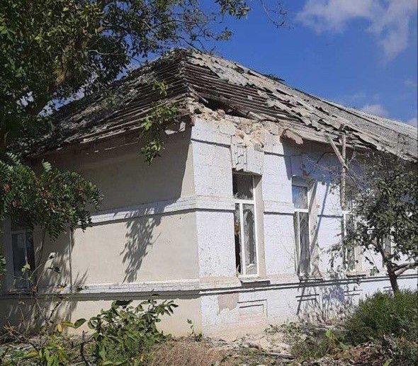 Russian strike injures medic, patient in Kherson Oblast