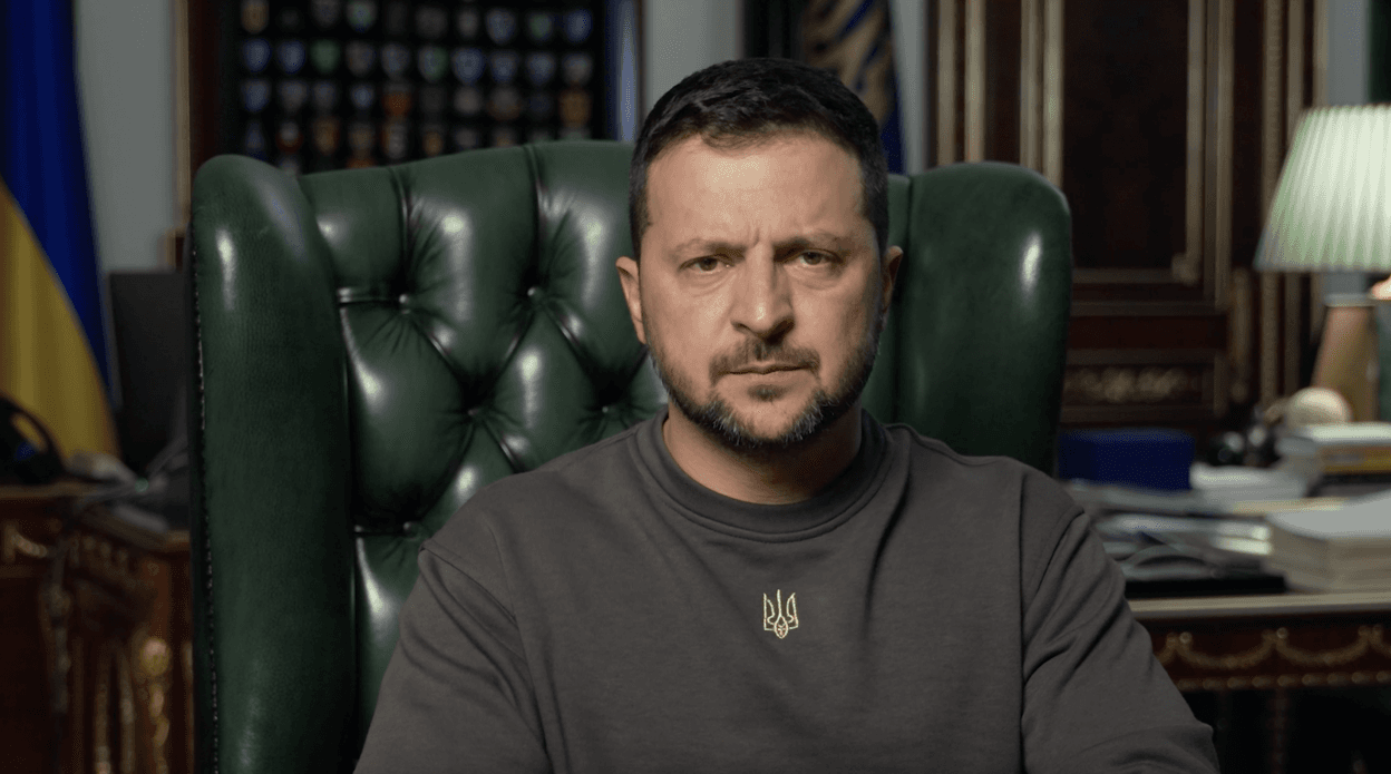 Zelensky signs law restoring public access to asset declarations