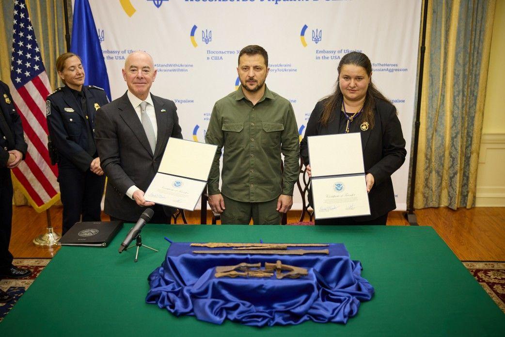 Stolen cultural property returned to Ukraine