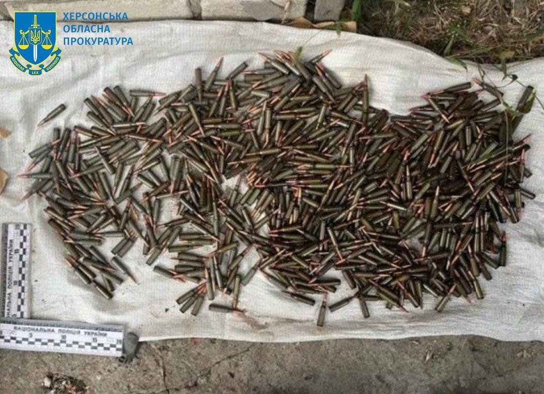 Man arrested for selling abandoned Russian weaponry in Kherson Oblast