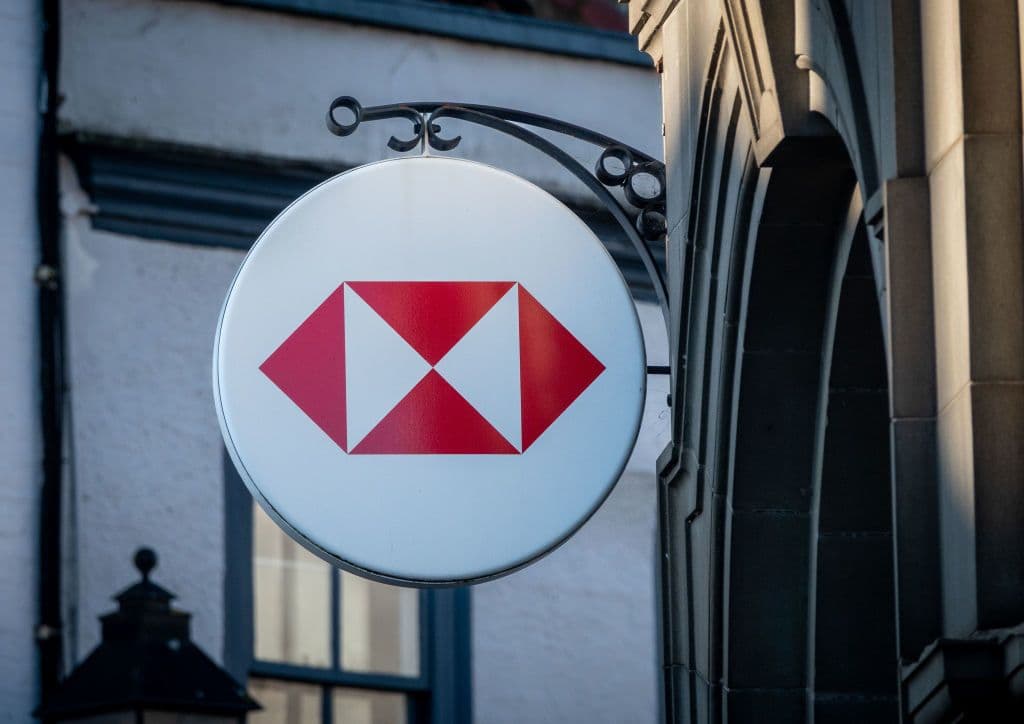 HSBC bank delays sale of Russian subsidiary