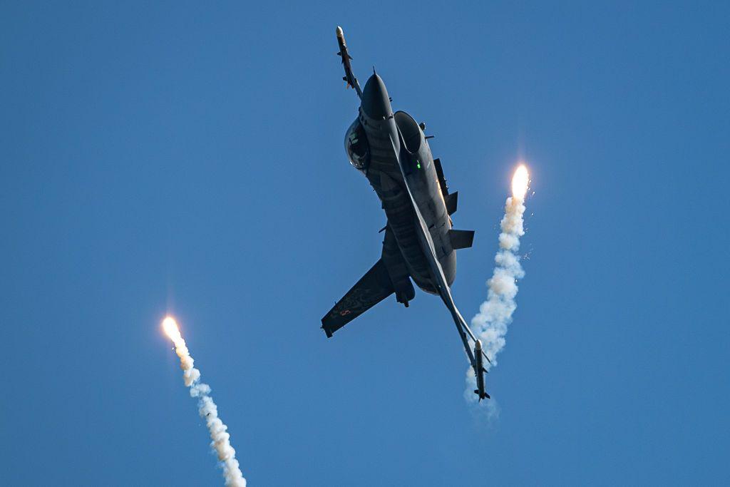 Ukraine can use Belgian F-16s only on Ukrainian territory, Belgian PM says