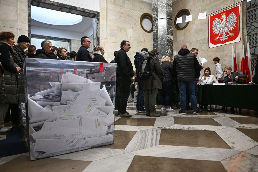Polish opposition wins elections, according to final count