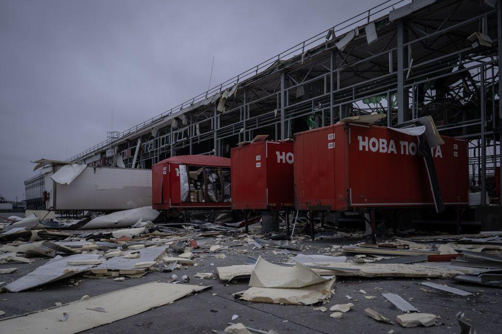 Death toll of Russian attack on Nova Poshta depot rises to 7