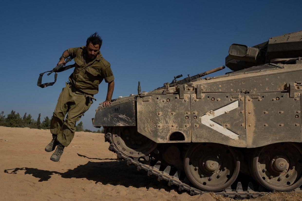 Israel says it's expanding ground operations in Gaza amid heavy bombardment