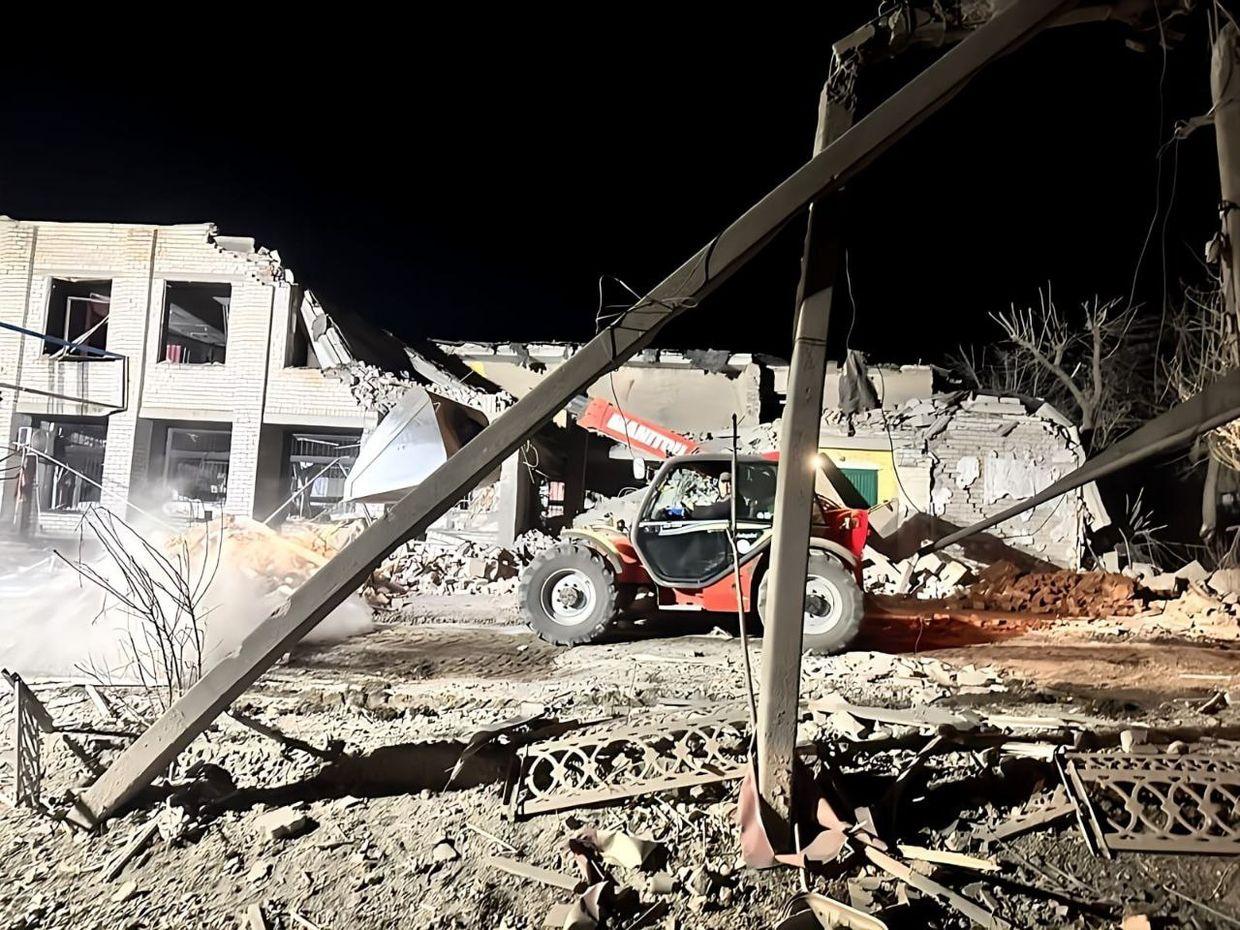 Missile attack on Mykolaiv Oblast kills 2, injures 1