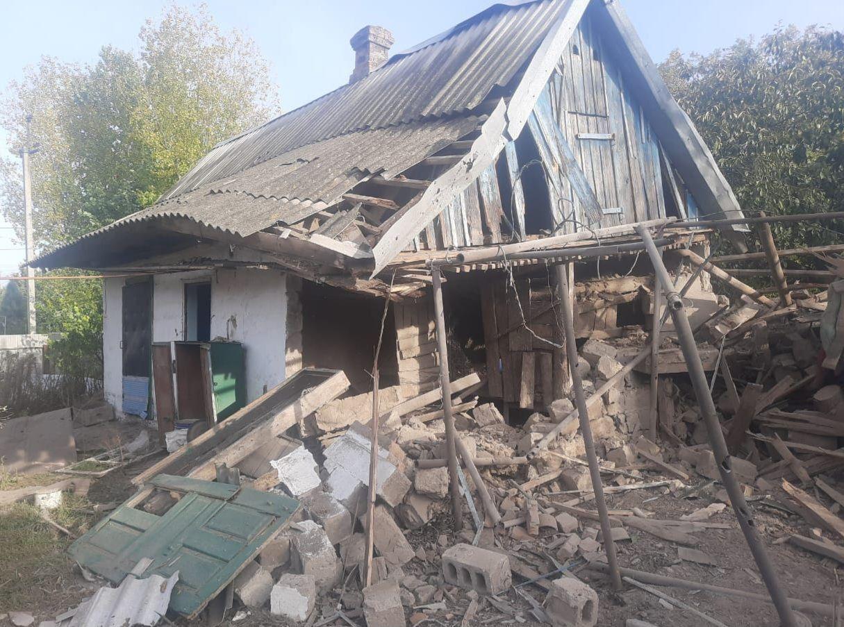 Russian shelling of Dnipropetrovsk Oblast's Nikopol injures woman, child