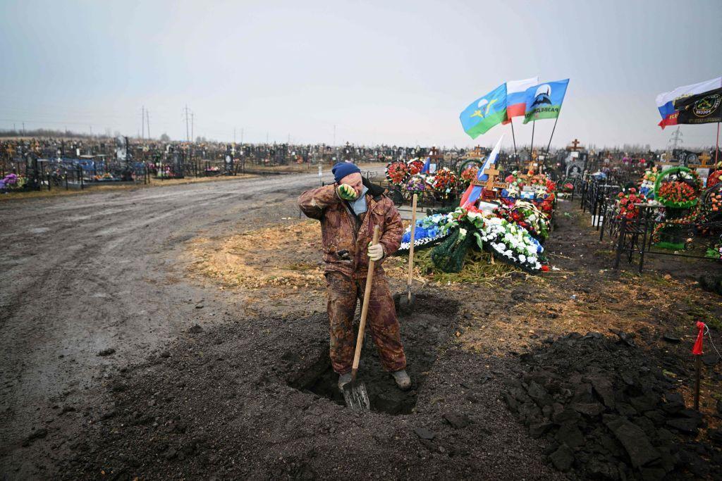 Mediazona confirms identities of over 43,400 Russian soldiers killed in Ukraine