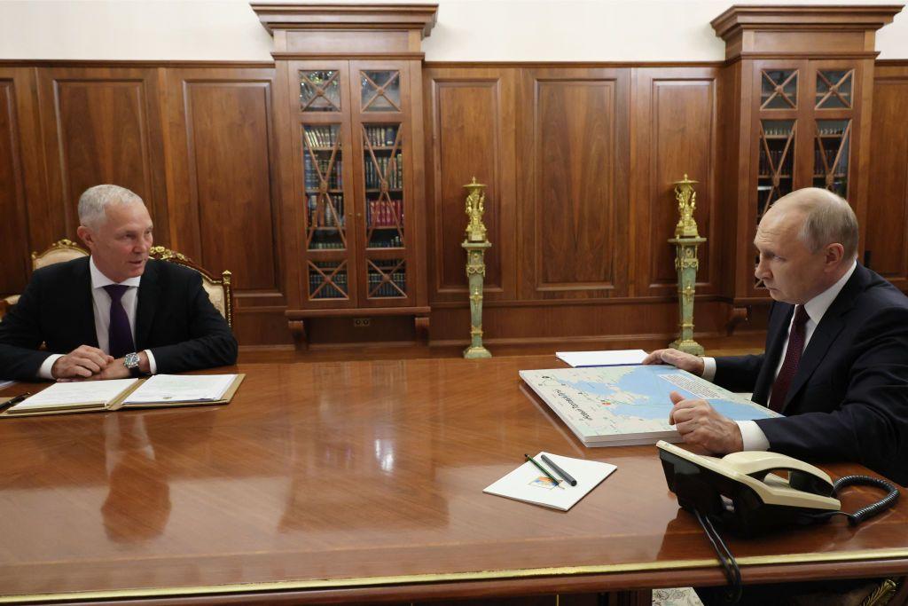 Russian-installed occupied Kherson head charged with seizing, relocating over 2,800 tons of grain