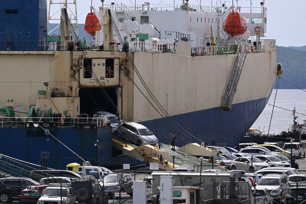 US Treasury: 100 ships in 30 countries helping Russia violate sanctions