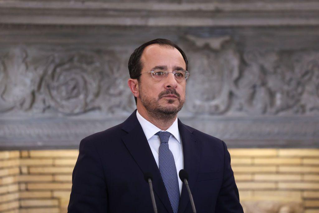 AP: Cypriot president asks foreign experts to help with Russian sanction evasion investigations