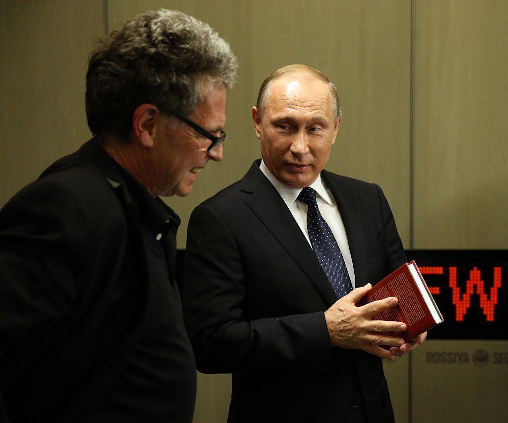 Guardian: Top German journalist received funds from Russian oligarch close to Putin, leak reveals