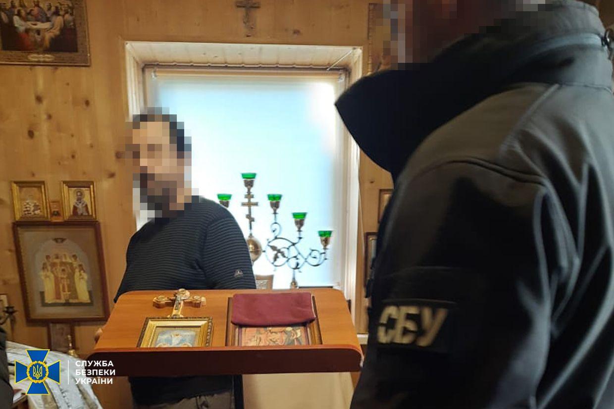 SBU detains priest of Kremlin-linked church over spreading pro-Russian propaganda