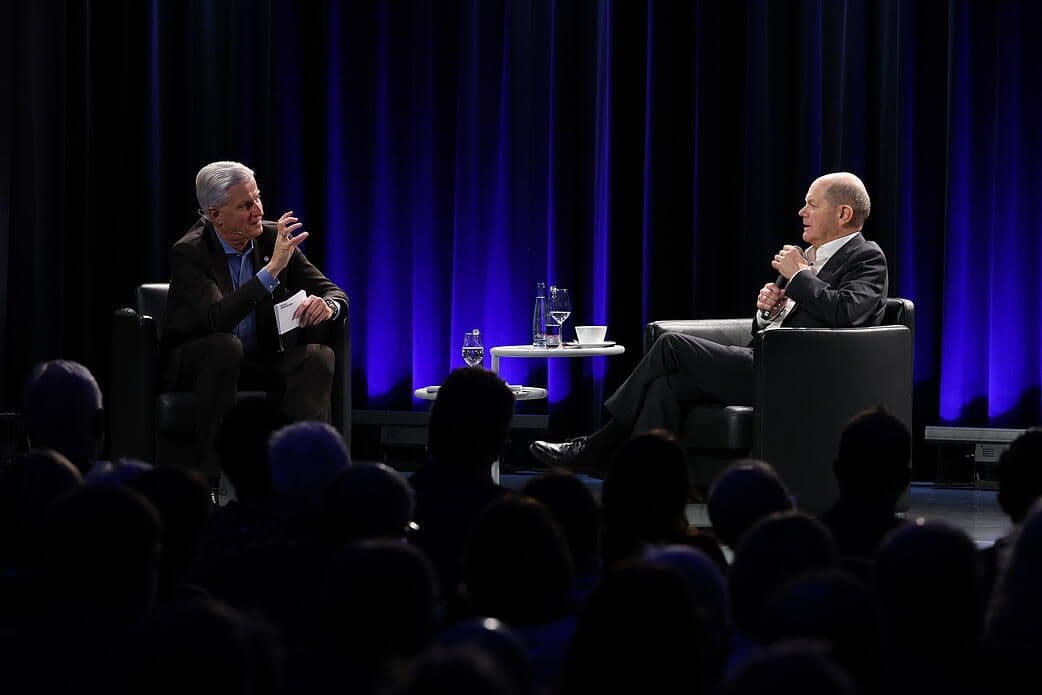 Scholz: Negotiations with Putin possible if Russia withdraws troops