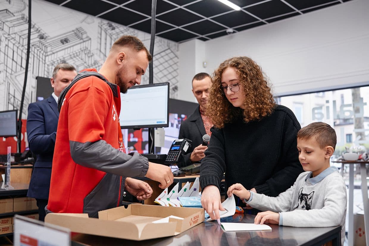 Ukraine’s postal giant reports booming profits despite war risks