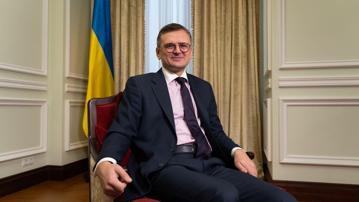 Kuleba: F-16s, other weapons, can help Ukraine regain control over its airspace in 2024