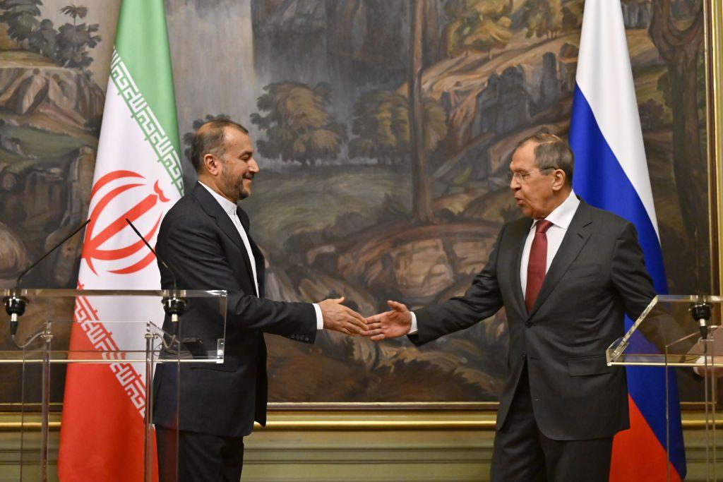 Iran, Russia agree to jointly combat Western sanctions