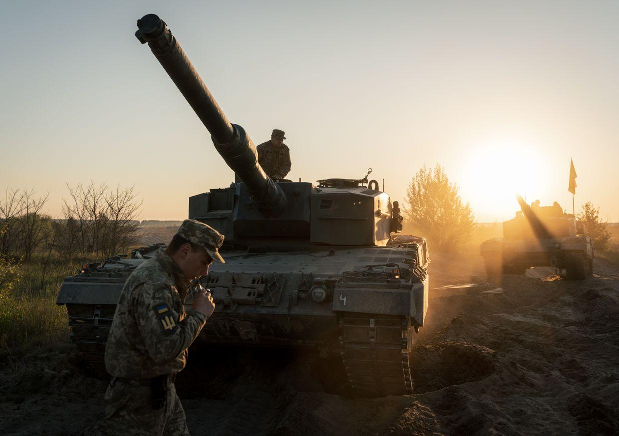 Germany announces new military aid package for Ukraine, including HIMARS, Leopards