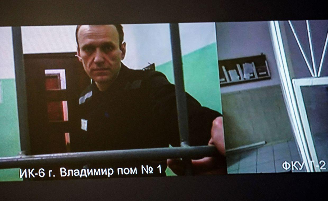 Navalny 'no longer on list' of prisoners at penal colony, whereabouts unknown