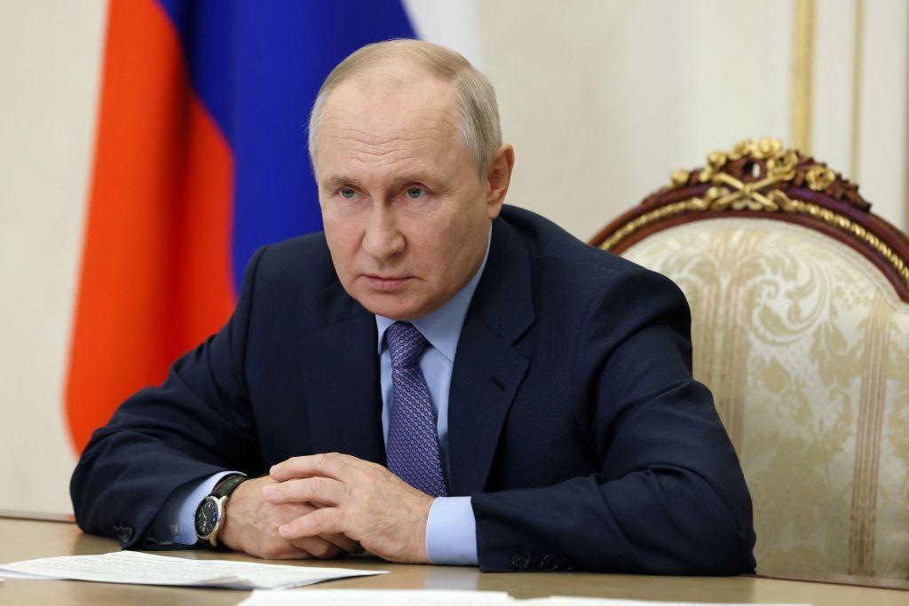 Putin announces he will seek 5th term as president