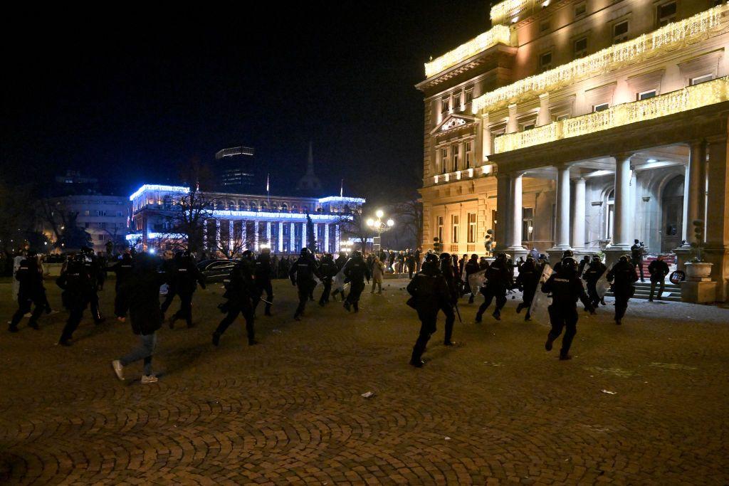 Demonstrations against alleged electoral fraud in Serbia continue, 38 protesters arrested