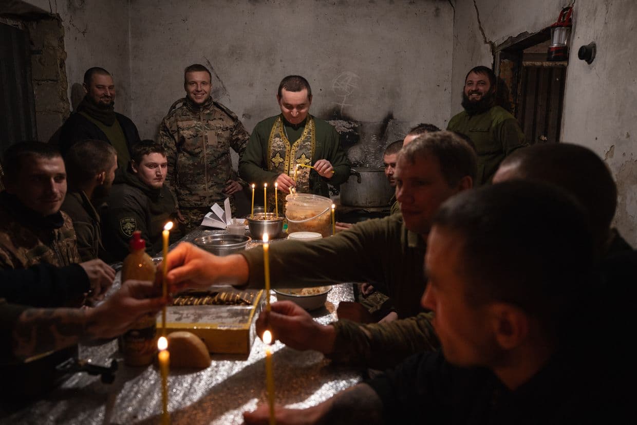 Christmas on the front line (Photos)