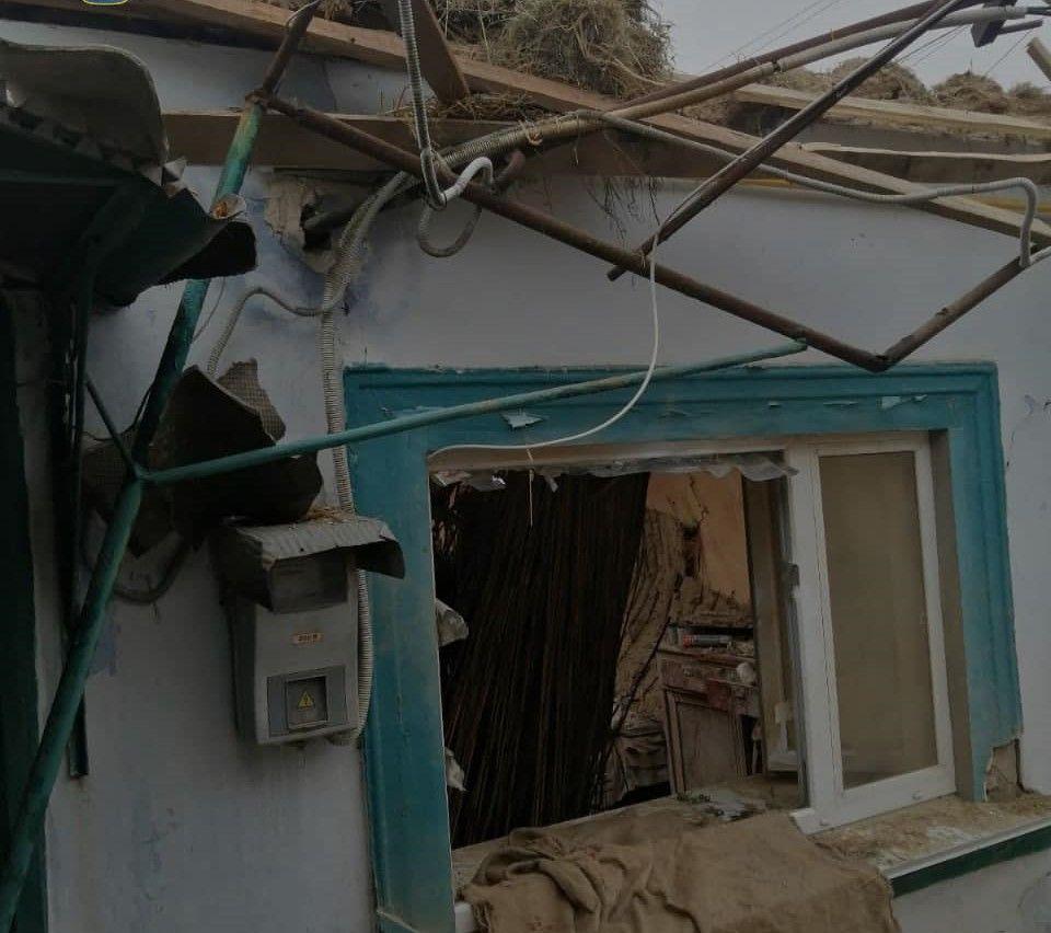Russian attacks against Kherson and its suburbs kill 1, injure 3