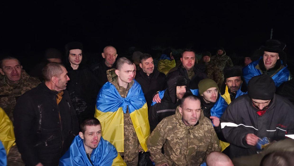 230 Ukrainian POWs return home from Russian captivity in largest prisoner exchange in full-scale war