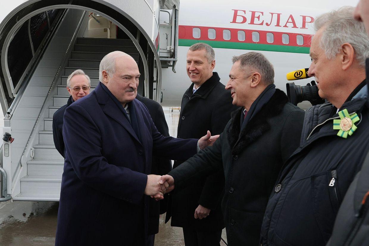 Lukashenko arrives in Russia to meet Putin