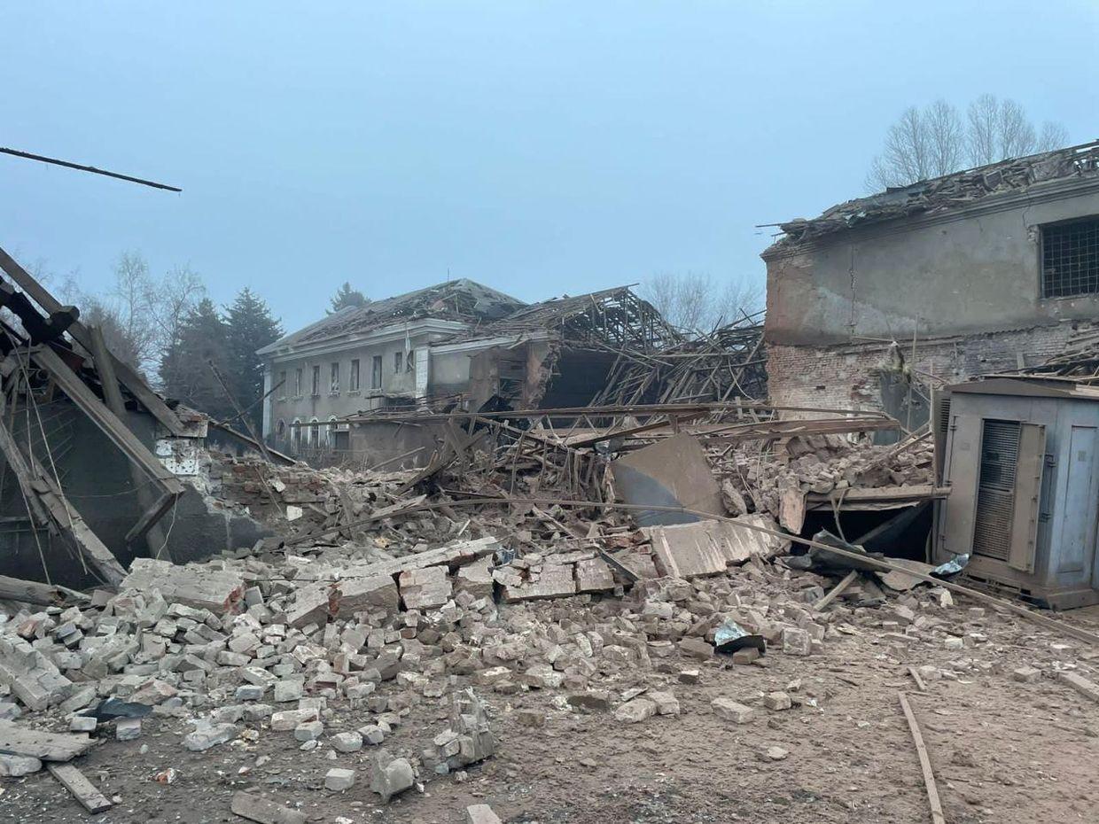 Russian attacks kill 2, injure 3 over past day