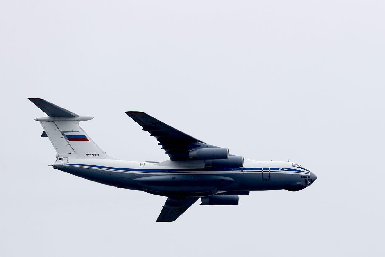 Military intelligence on Il-76 crash: Russia could use Ukrainian POWs as human shields