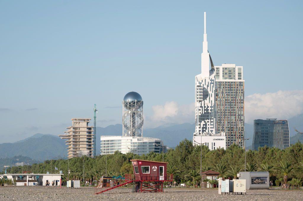 Batumi shopping centers evacuated amid bomb threats