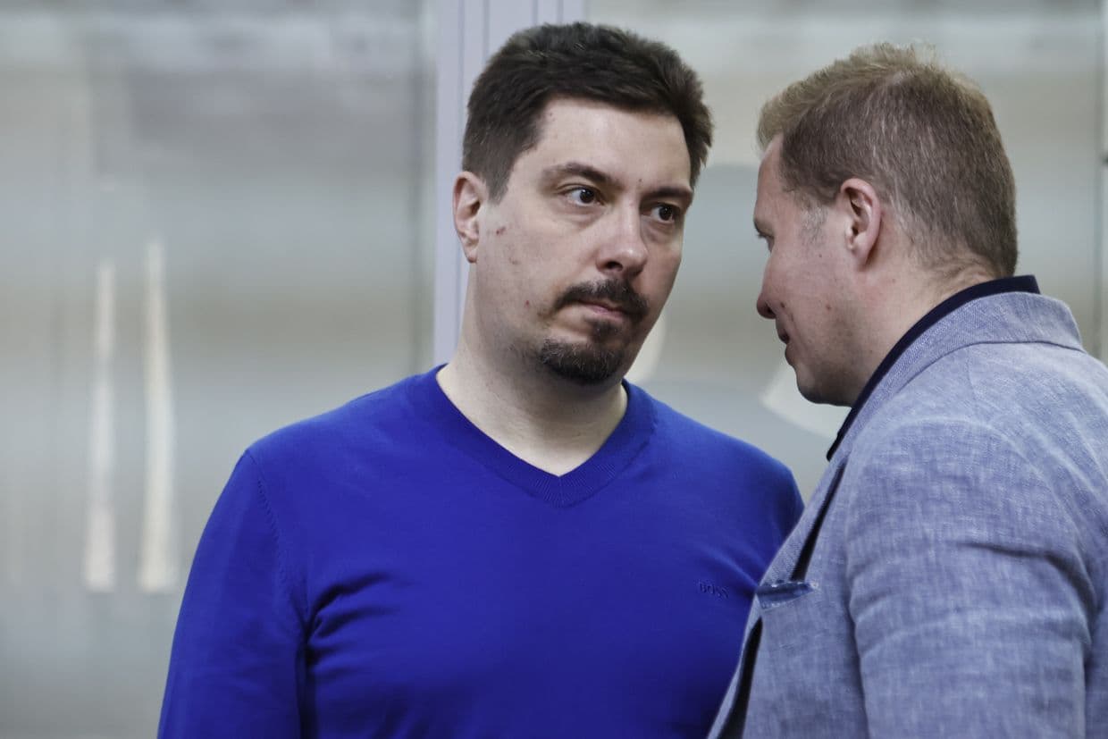 Ukraine's ex-Supreme Court chief reaches plea deal, gets 5 years in jail