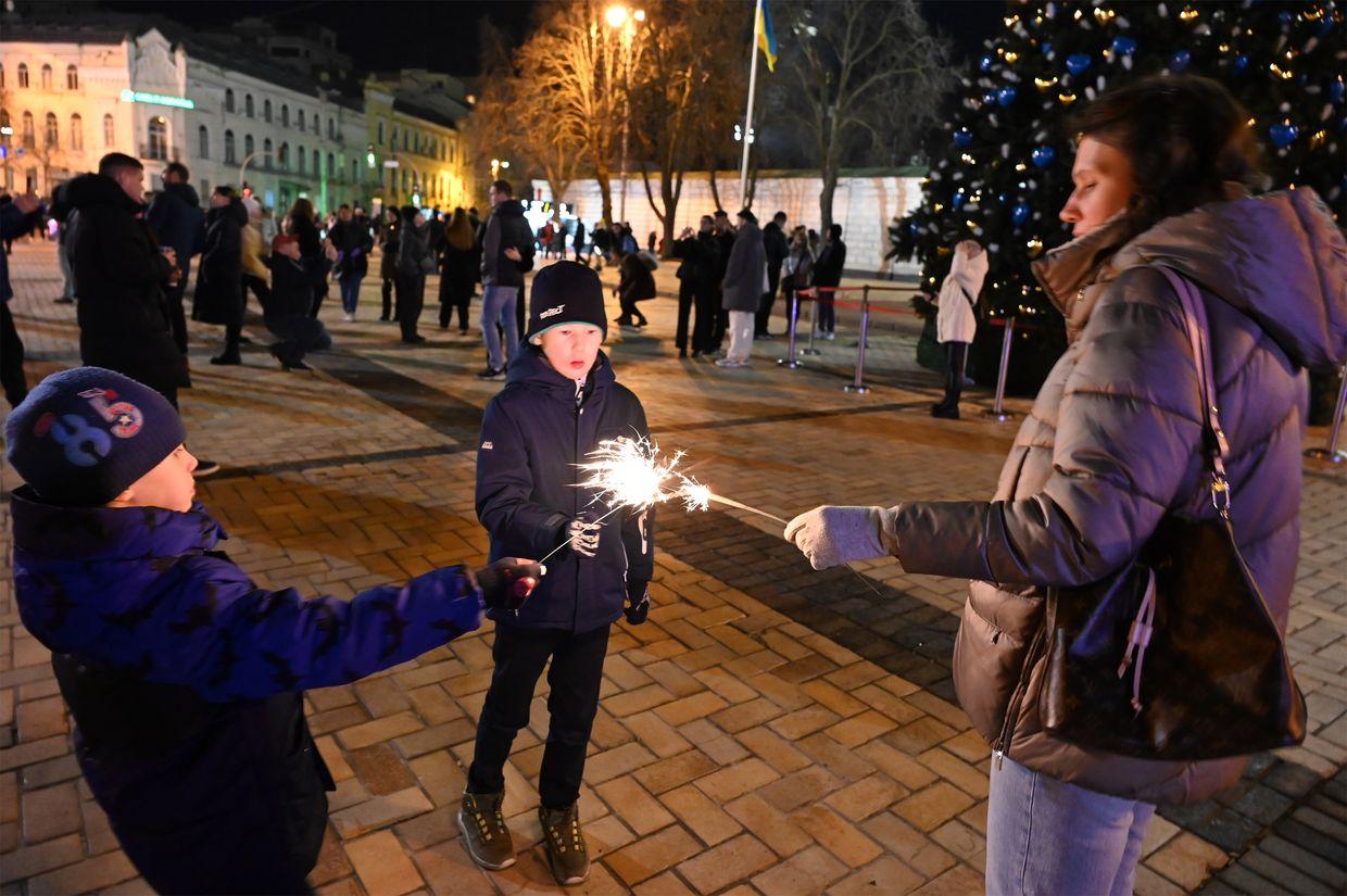 Less than half of Ukrainians say society is united, survey finds