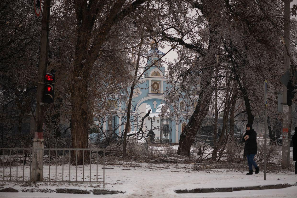 Russia targets regions across Ukraine in mass missile attack