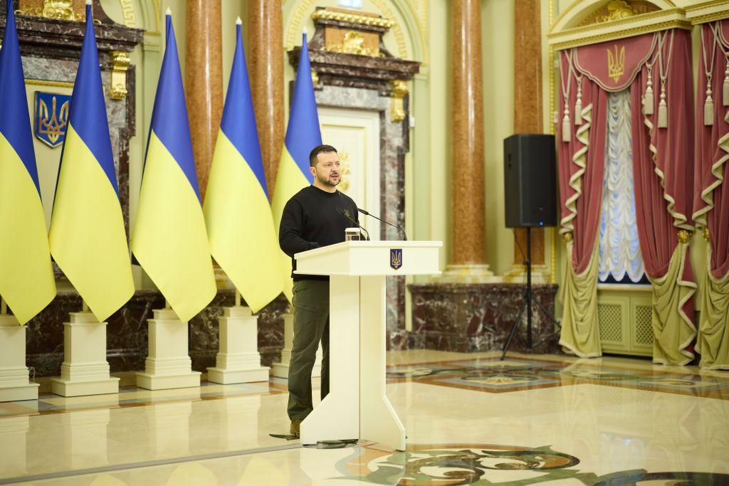 Zelensky to submit bill on multiple citizenship to parliament