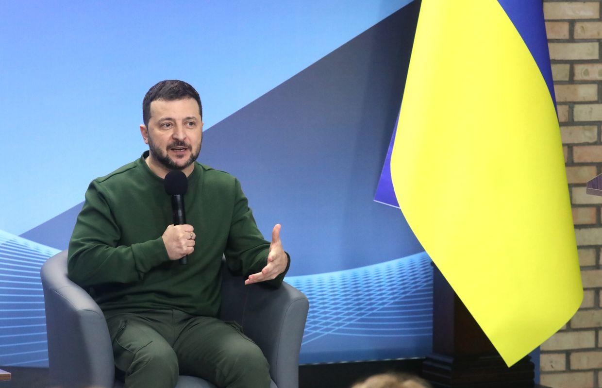 Zelensky: Preferable if Kyiv could disburse payments to refugees abroad