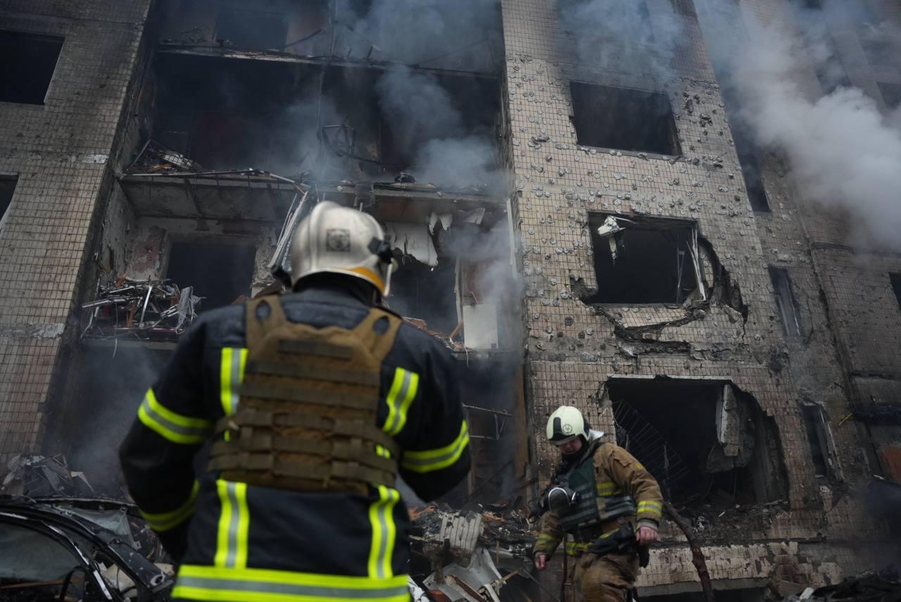 UPDATED: Russia launches mass missile strikes against Kyiv, Kharkiv
