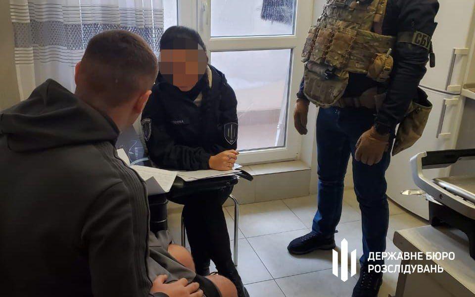 Businessman, law enforcement officers in Odesa Oblast accused of helping draft-age men escape to Moldova