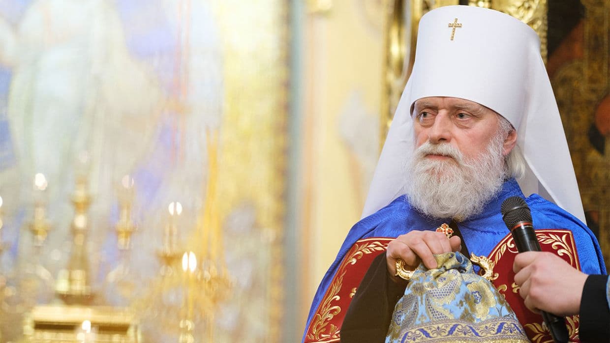 Estonia expels Russian head of church